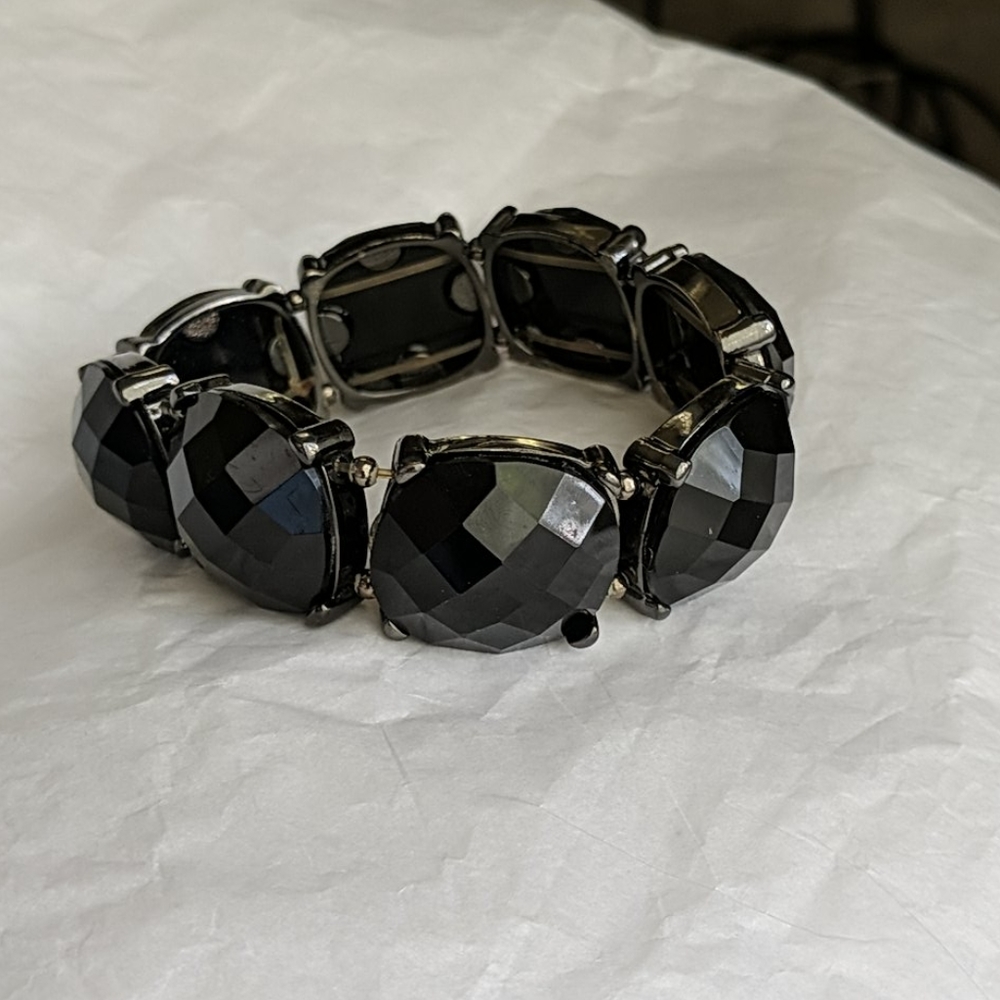 Black Gem Chunky Bracelet